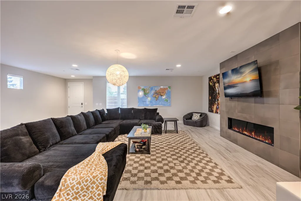 1335 8th, Las Vegas, NV 89104
