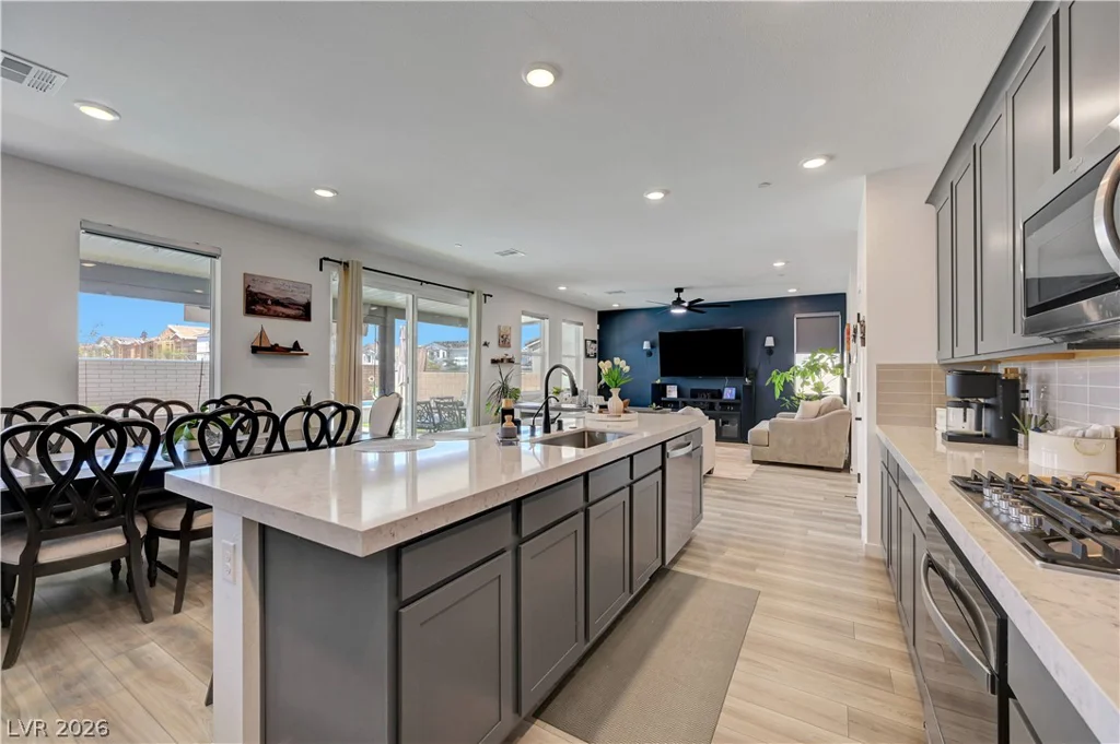863 Metromont, Henderson, NV 89011