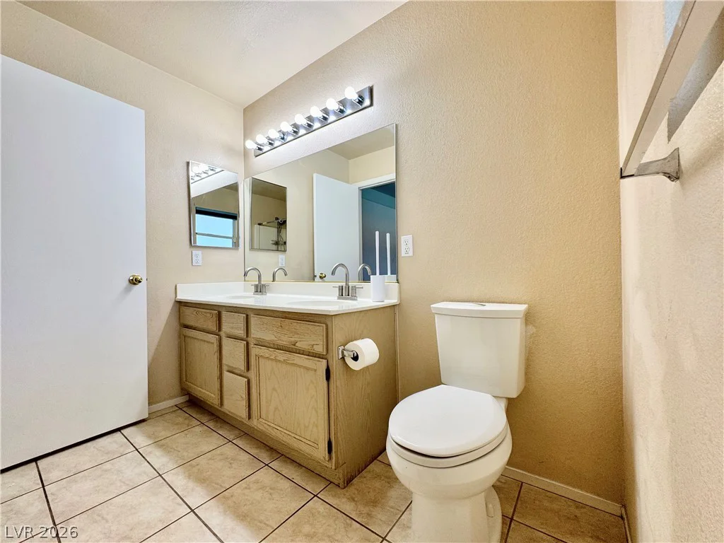 2112 Panther, North Las Vegas, NV 89031