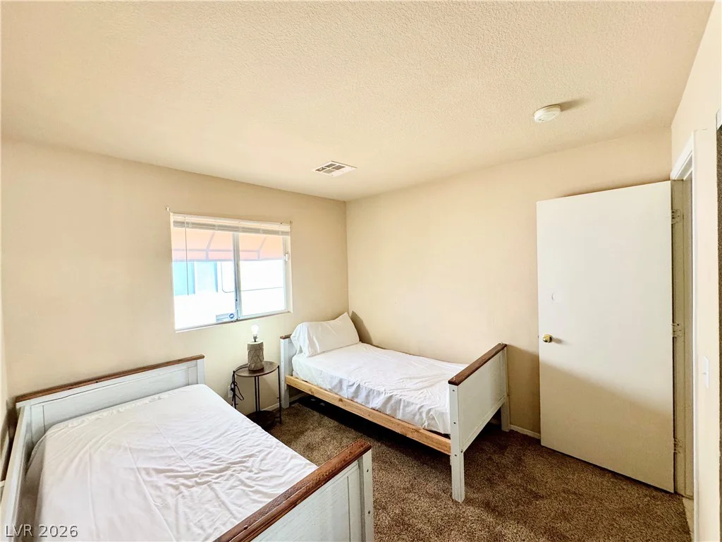 2112 Panther, North Las Vegas, NV 89031
