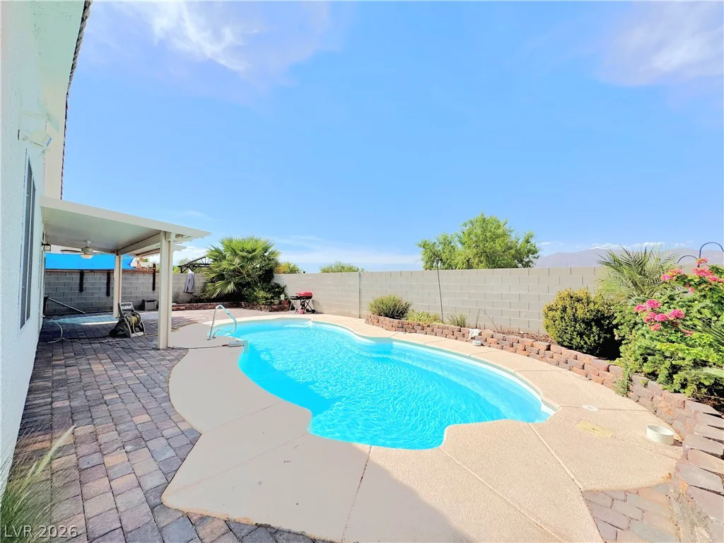 2112 Panther, North Las Vegas, NV 89031