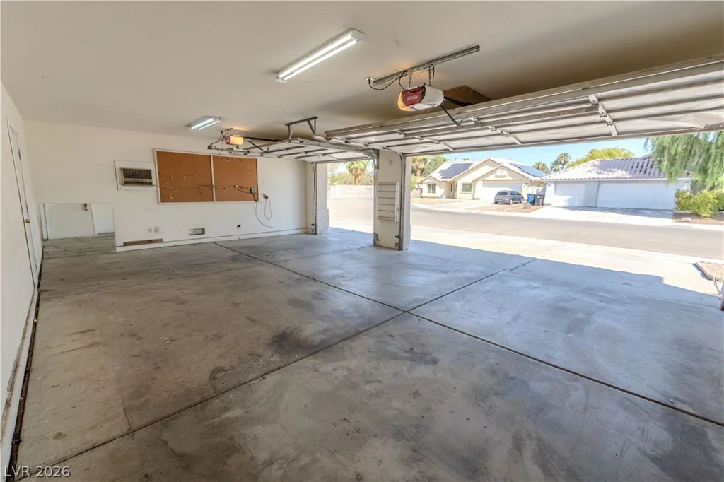 3103 Dante, North Las Vegas, NV 89031