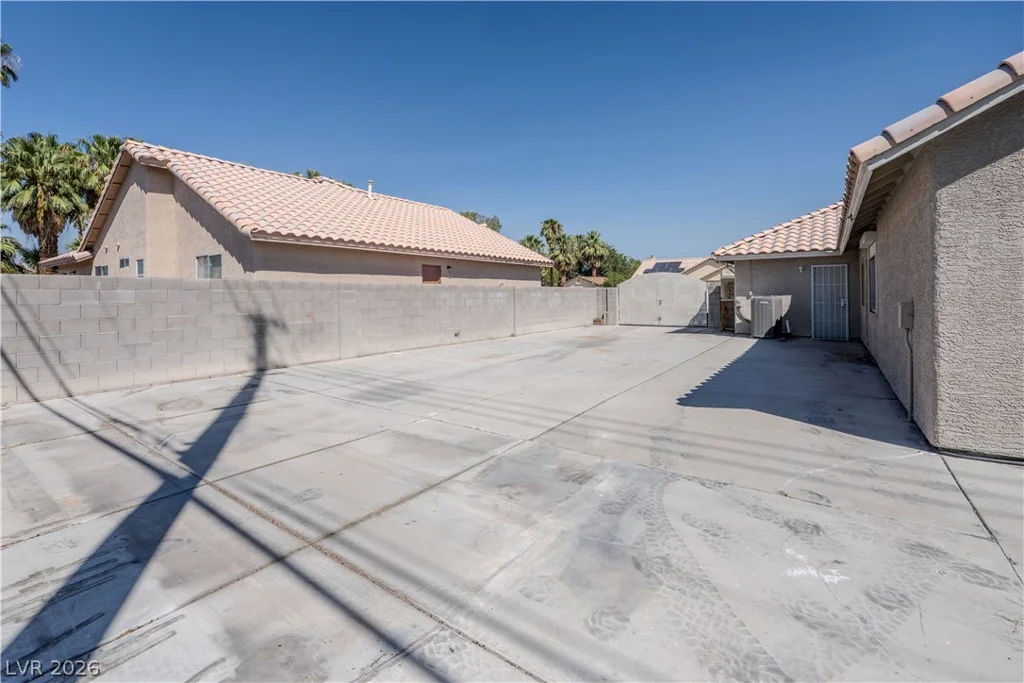 3103 Dante, North Las Vegas, NV 89031