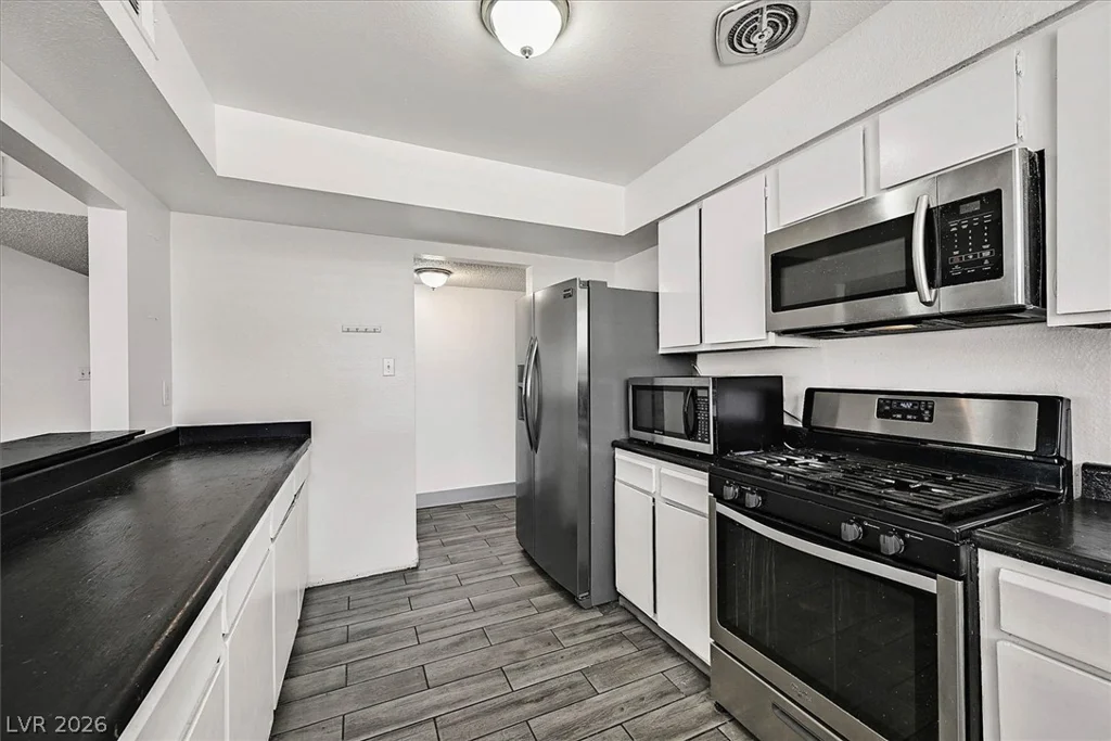 4301 El Esteban, Las Vegas, NV 89121