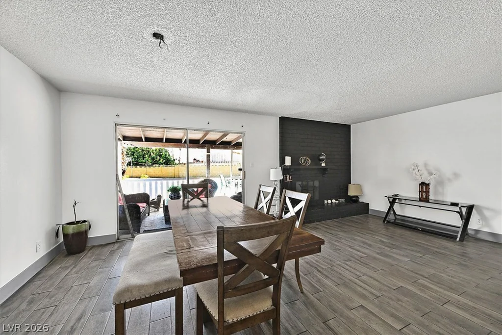 4301 El Esteban, Las Vegas, NV 89121