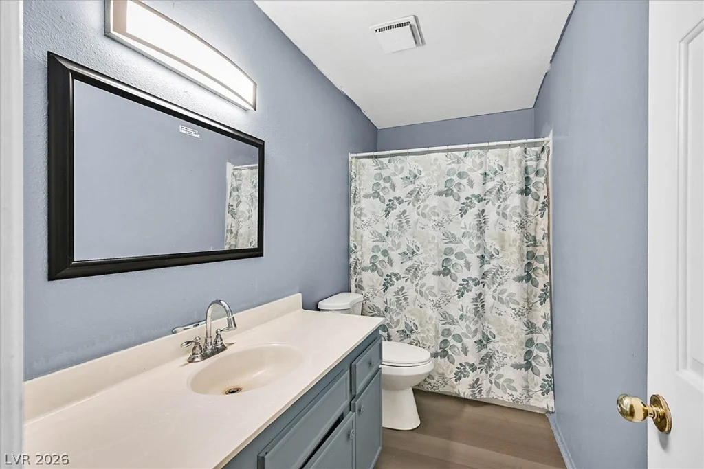 4301 El Esteban, Las Vegas, NV 89121