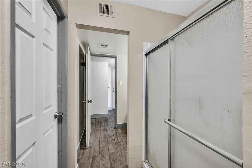 4301 El Esteban, Las Vegas, NV 89121