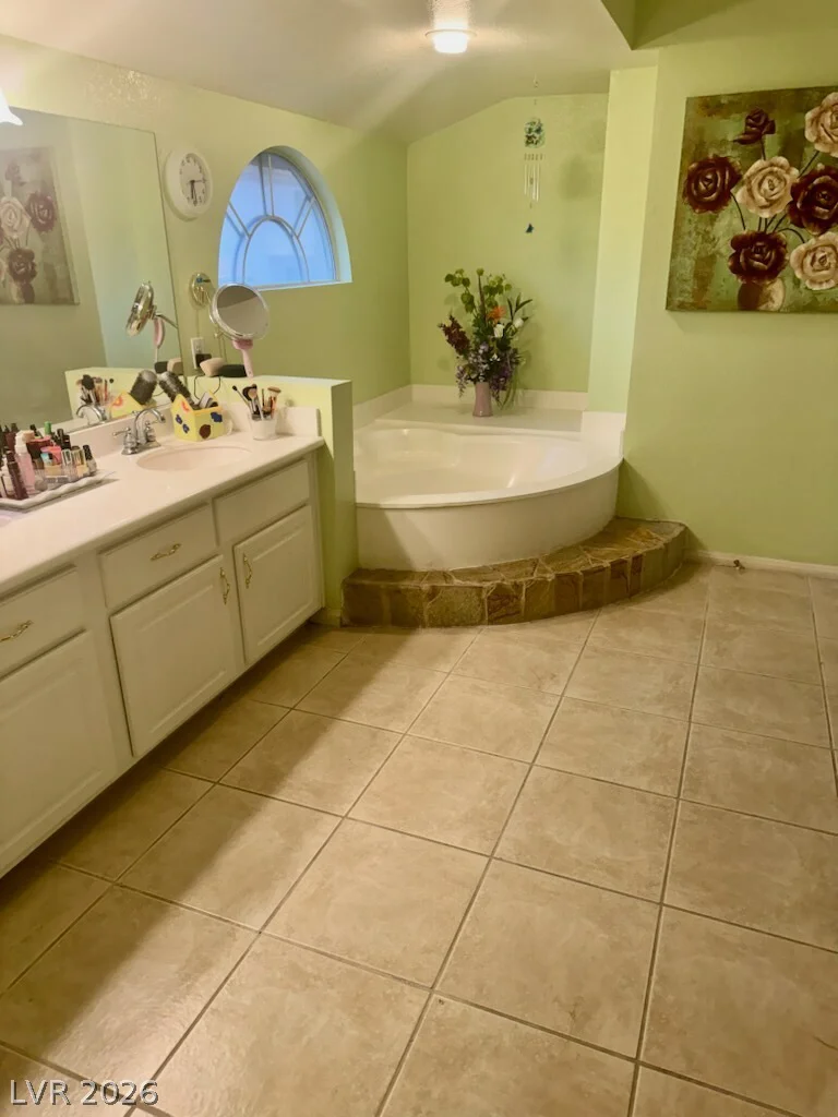 8609 Gilmore, Las Vegas, NV 89129