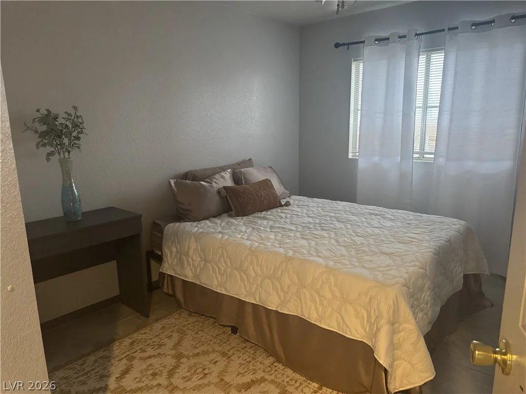 8609 Gilmore, Las Vegas, NV 89129