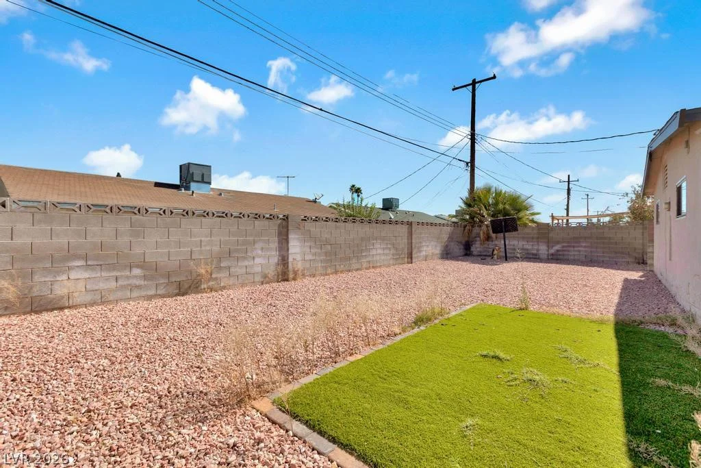 5908 Gipsy, Las Vegas, NV 89107