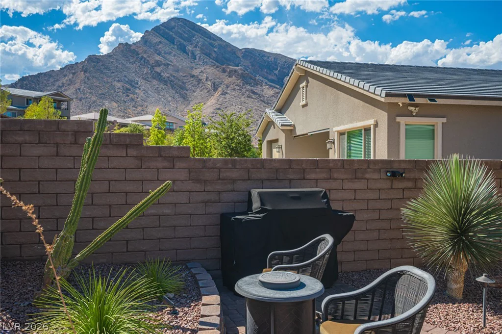 11113 Black Fire Opal, Las Vegas, NV 89138