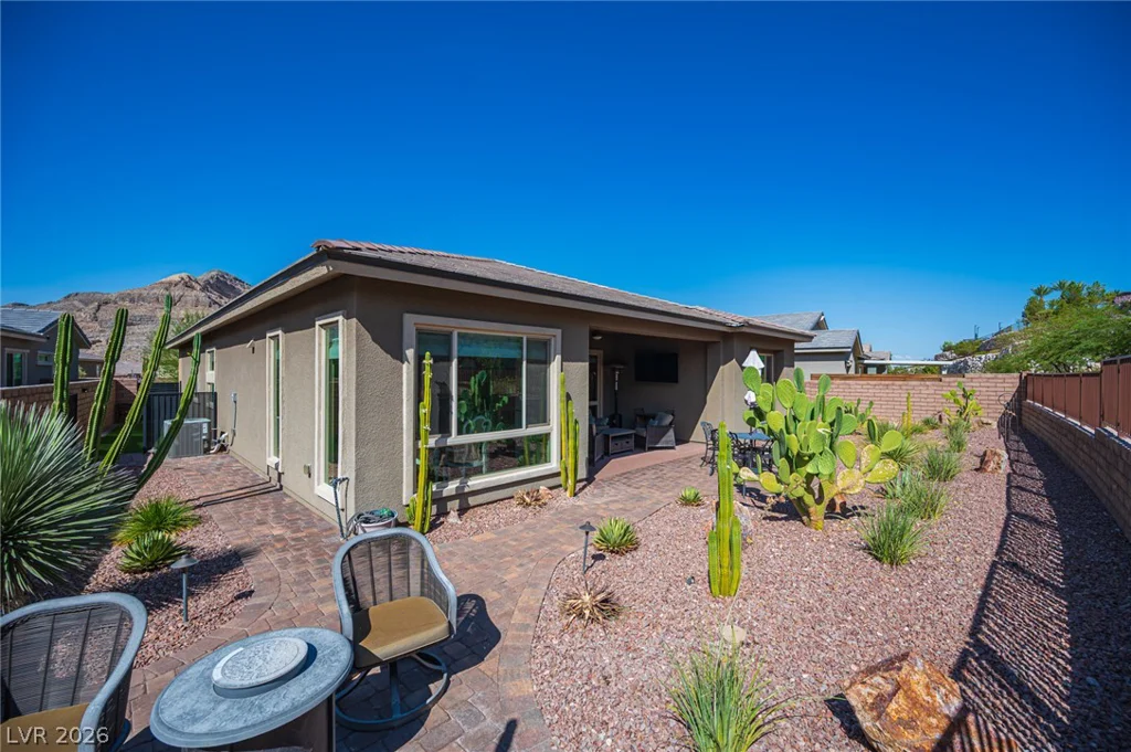 11113 Black Fire Opal, Las Vegas, NV 89138