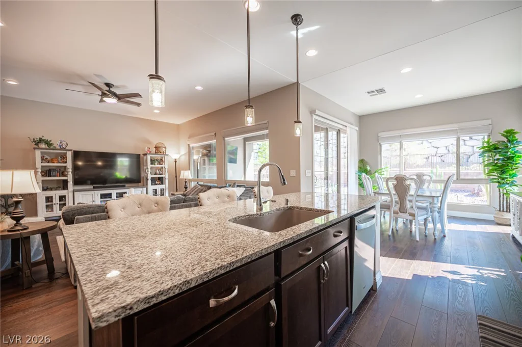 11113 Black Fire Opal, Las Vegas, NV 89138