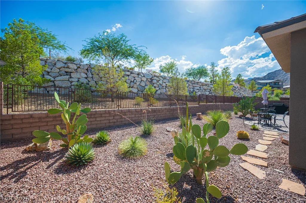 11113 Black Fire Opal, Las Vegas, NV 89138