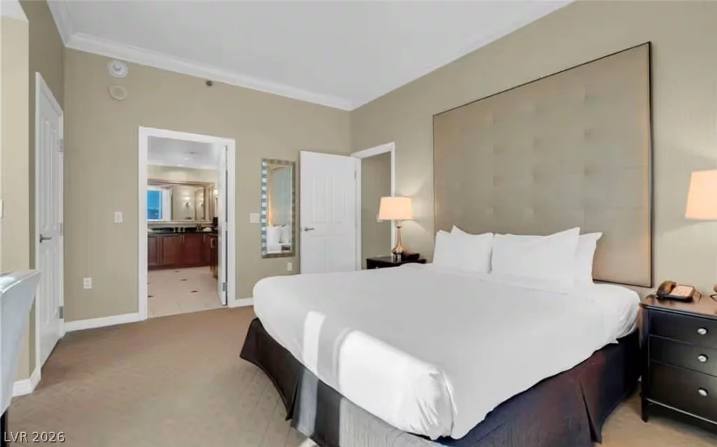 135 Harmon, Las Vegas, NV 89109