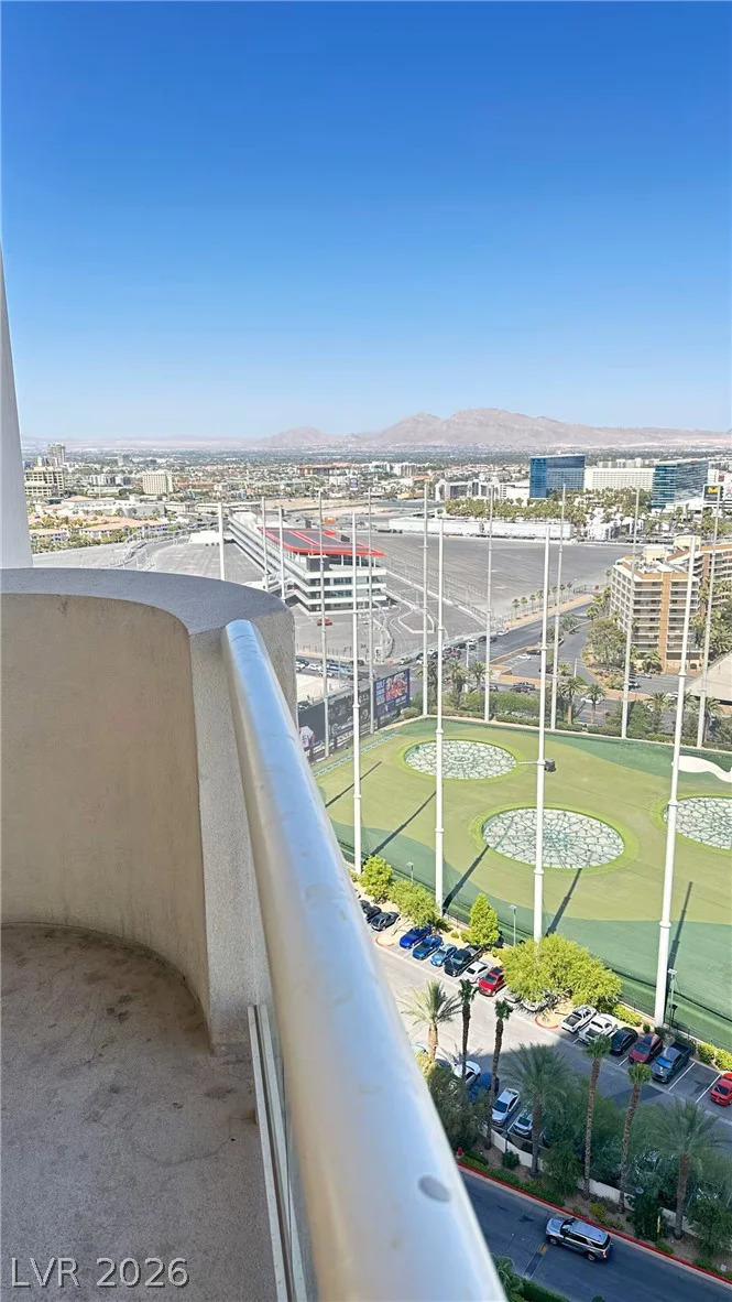 135 Harmon, Las Vegas, NV 89109