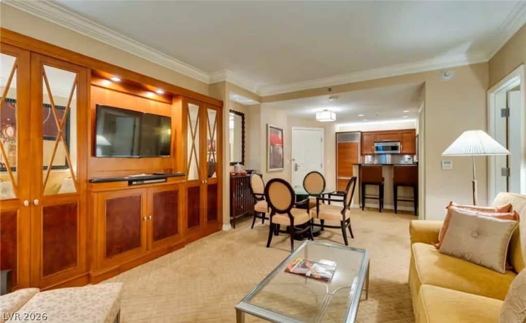 135 Harmon, Las Vegas, NV 89109