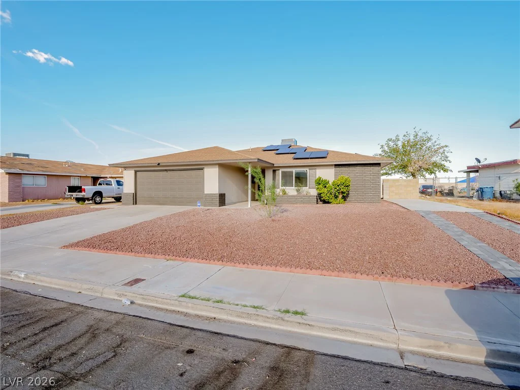 321 Lakehurst, Las Vegas, NV 89145