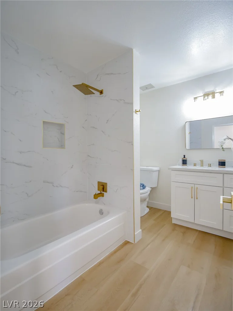 321 Lakehurst, Las Vegas, NV 89145