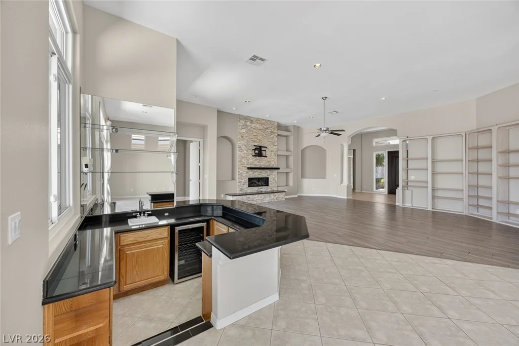 9437 Canyon Mesa, Las Vegas, NV 89144