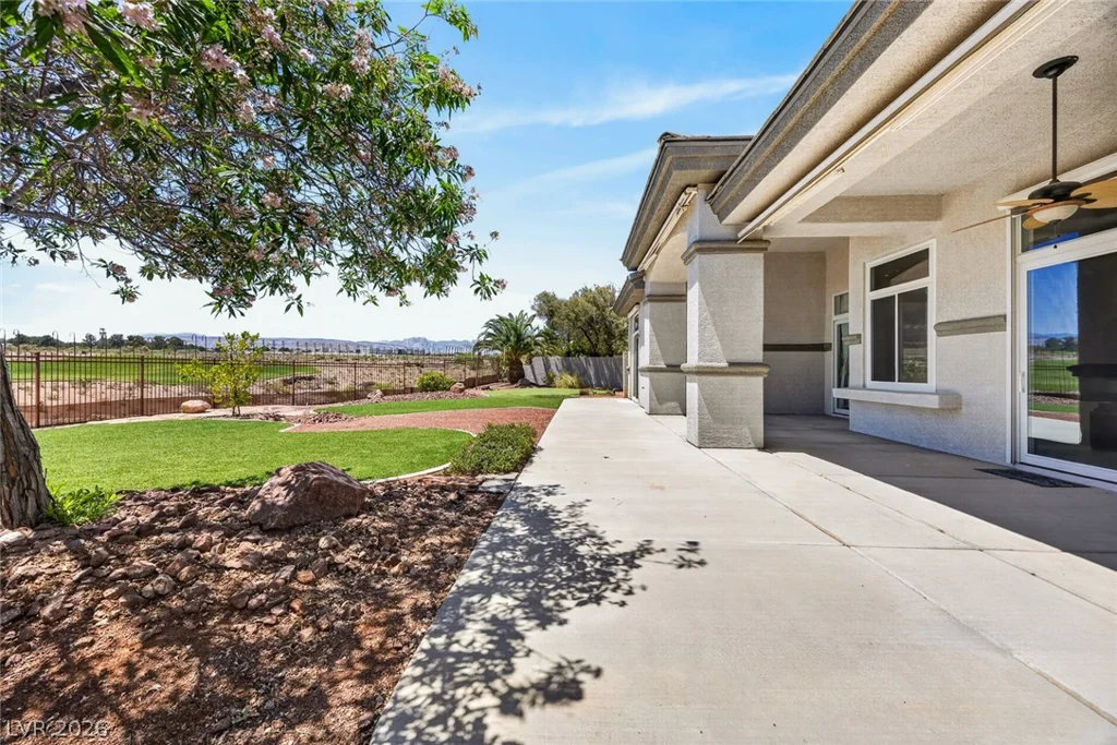 9437 Canyon Mesa, Las Vegas, NV 89144