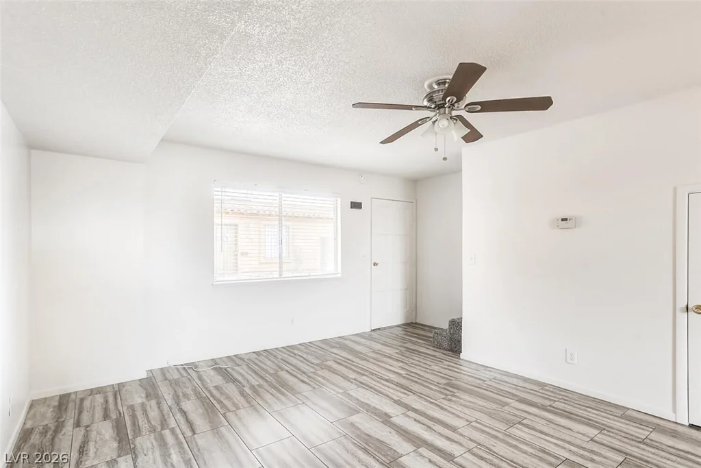 6227 Washington, Las Vegas, NV 89107