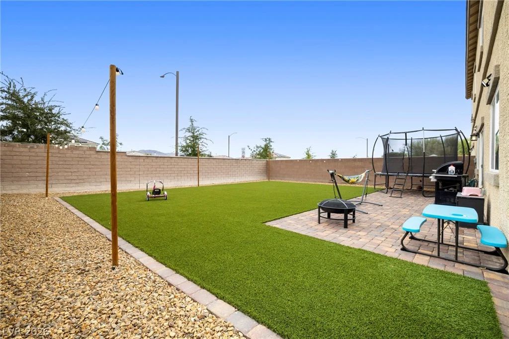 1638 Dire Wolf, North Las Vegas, NV 89084