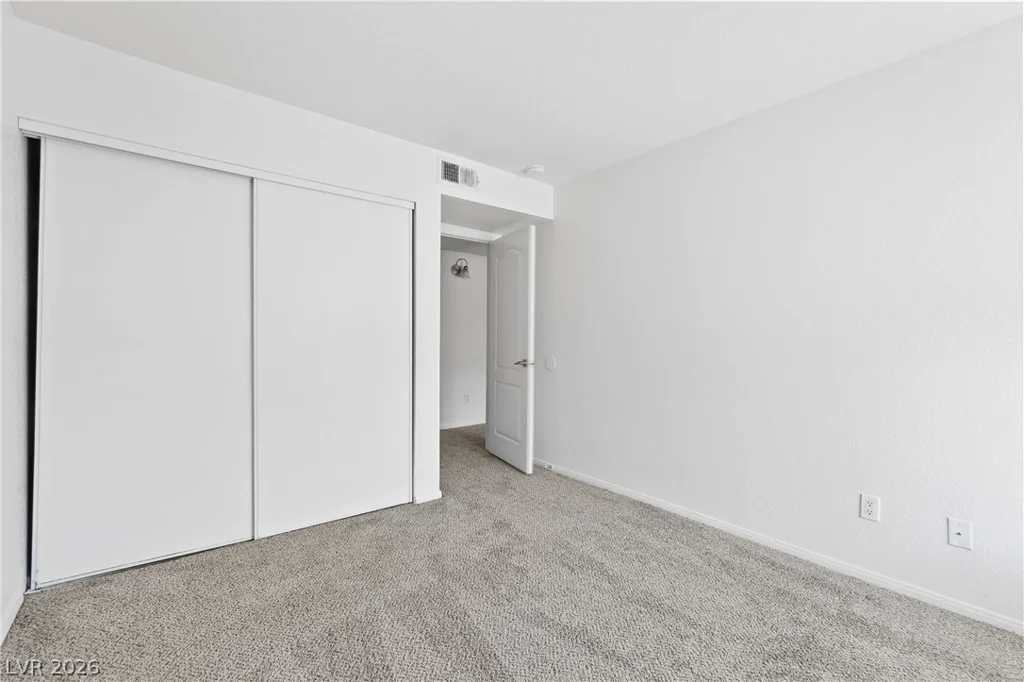 9325 Desert Inn, Las Vegas, NV 89117