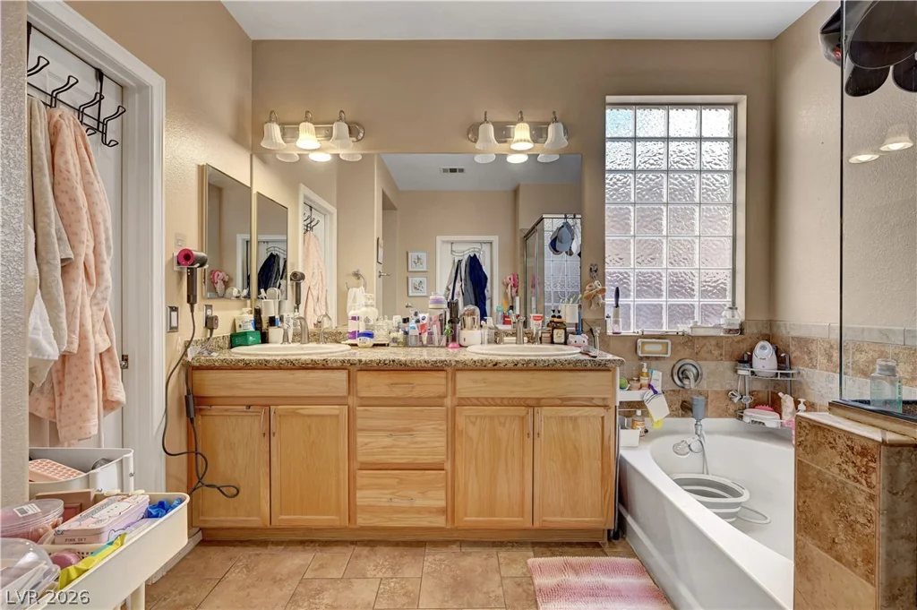 10446 Calico Pines, Las Vegas, NV 89135
