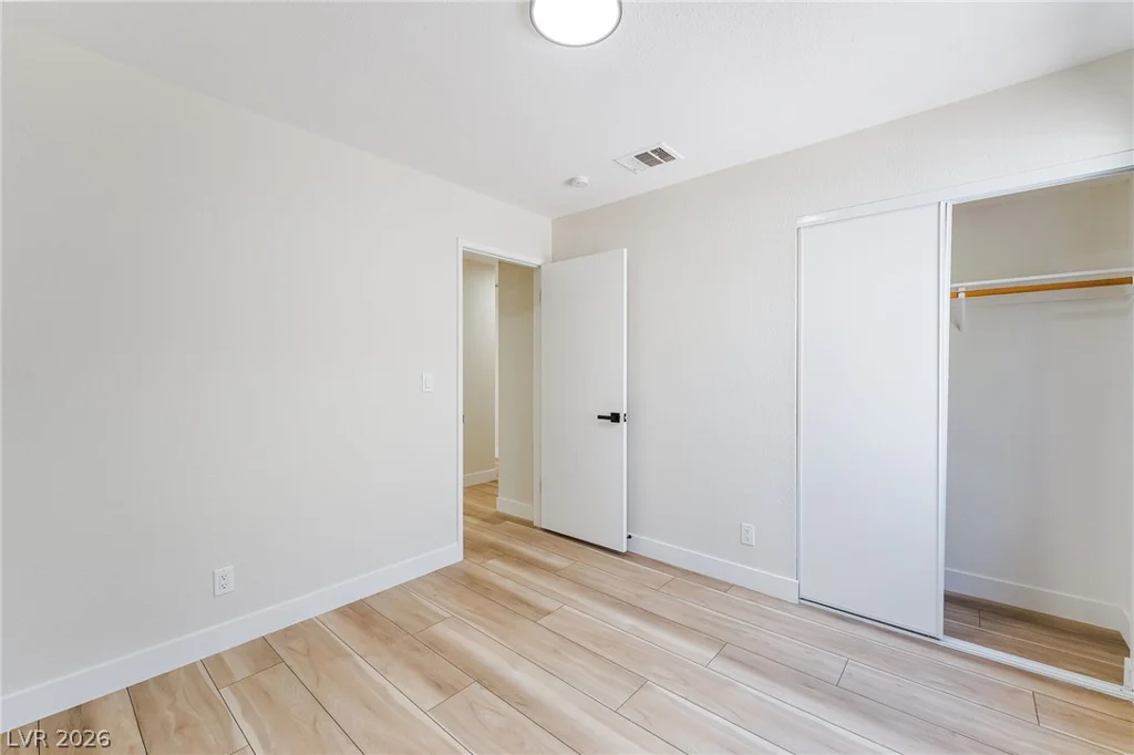 1997 Crowley, Las Vegas, NV 89142