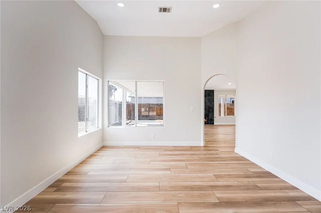 1997 Crowley, Las Vegas, NV 89142