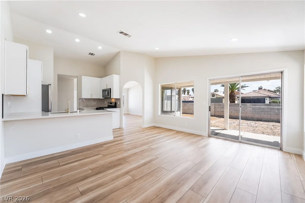 1997 Crowley, Las Vegas, NV 89142