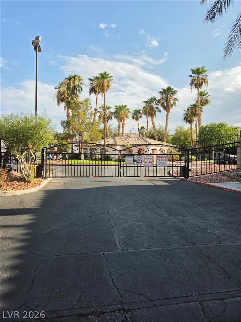 4555 Sahara, Las Vegas, NV 89104
