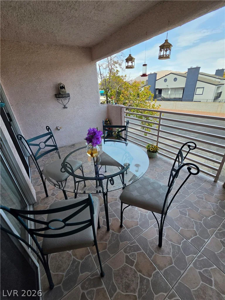 4555 Sahara, Las Vegas, NV 89104