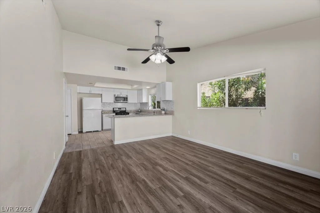 5132 Springland, Las Vegas, NV 89146