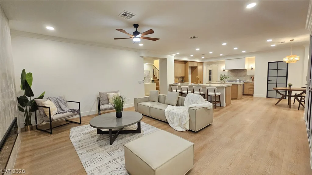 1821 Corta Bella, Las Vegas, NV 89134
