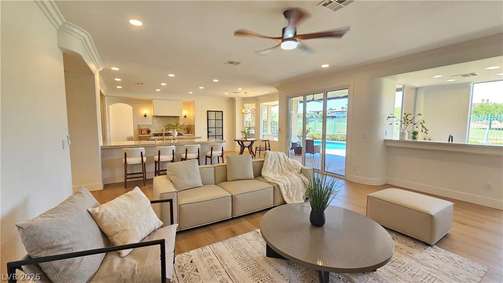1821 Corta Bella, Las Vegas, NV 89134
