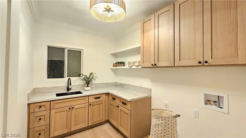 1821 Corta Bella, Las Vegas, NV 89134