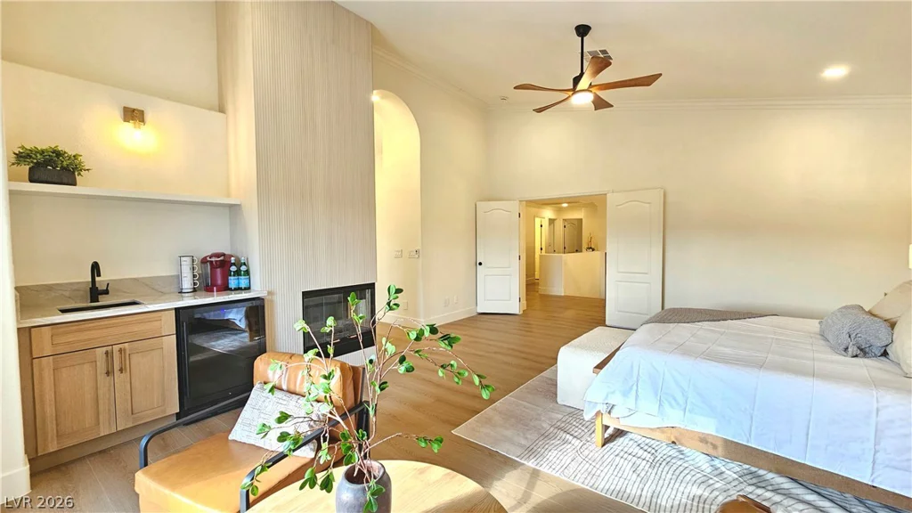 1821 Corta Bella, Las Vegas, NV 89134