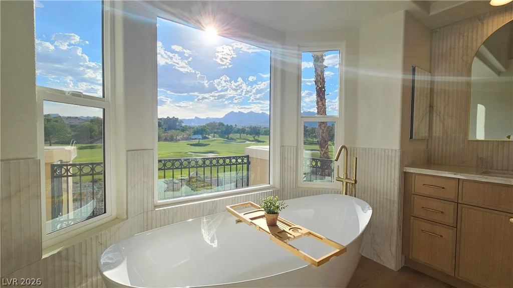1821 Corta Bella, Las Vegas, NV 89134