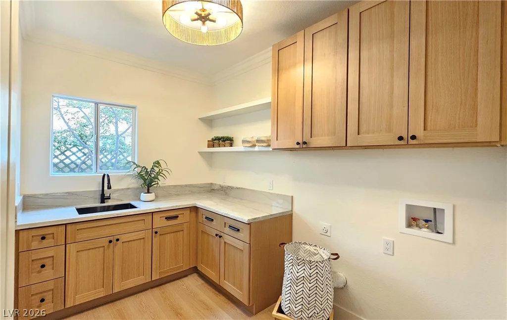 1821 Corta Bella, Las Vegas, NV 89134