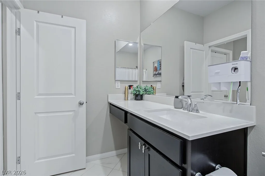 8958 Raven Patch, Las Vegas, NV 89113