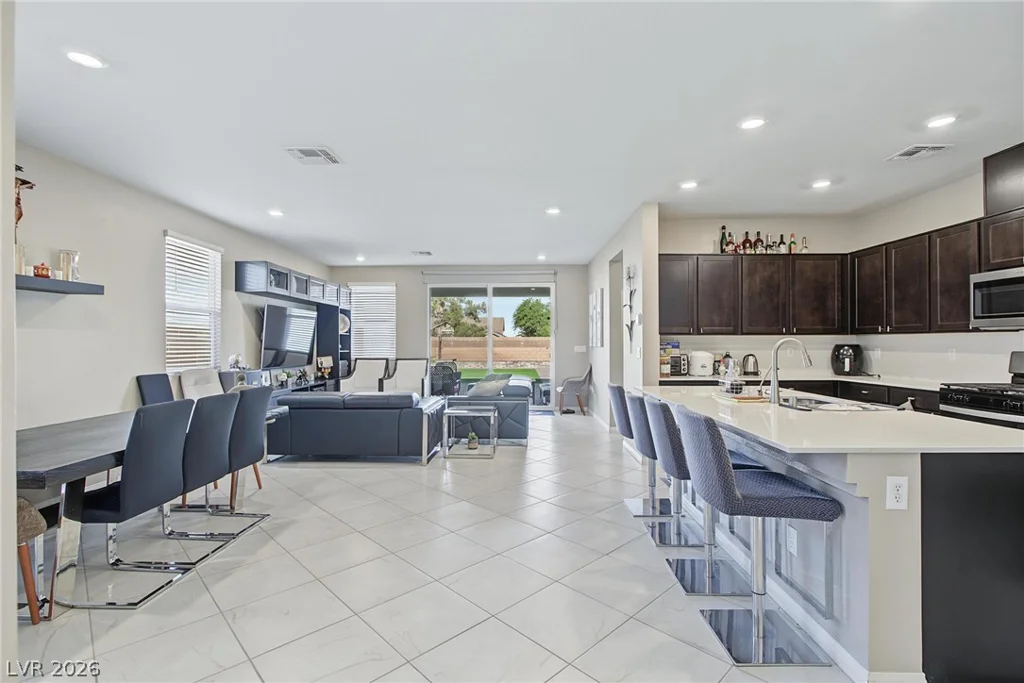 8958 Raven Patch, Las Vegas, NV 89113
