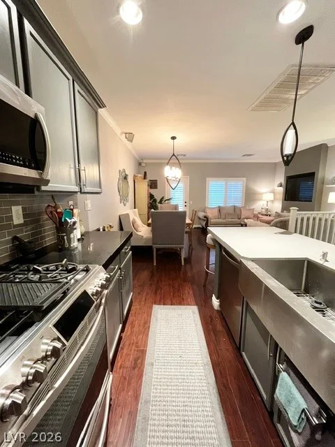9753 Sandybuck, Las Vegas, NV 89149
