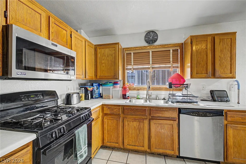 6352 Gold Canyon, Las Vegas, NV 89156