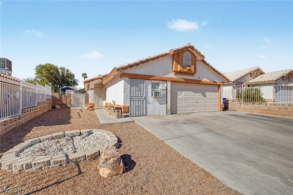 6352 Gold Canyon, Las Vegas, NV 89156