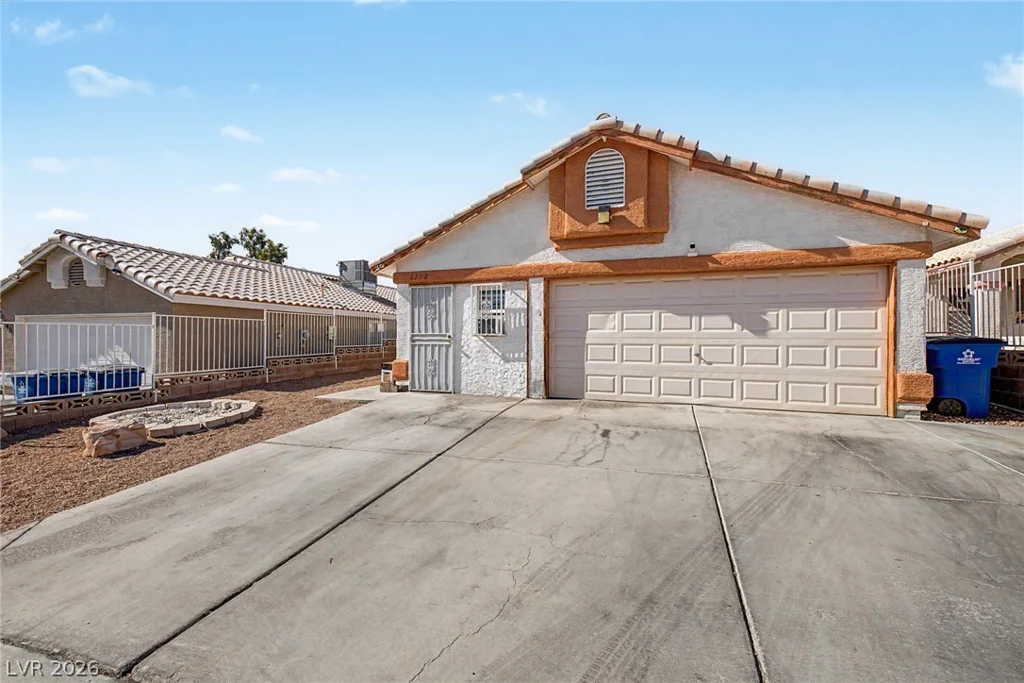 6352 Gold Canyon, Las Vegas, NV 89156