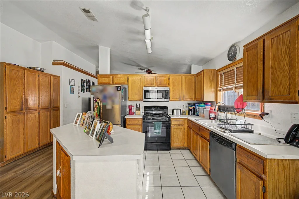 6352 Gold Canyon, Las Vegas, NV 89156