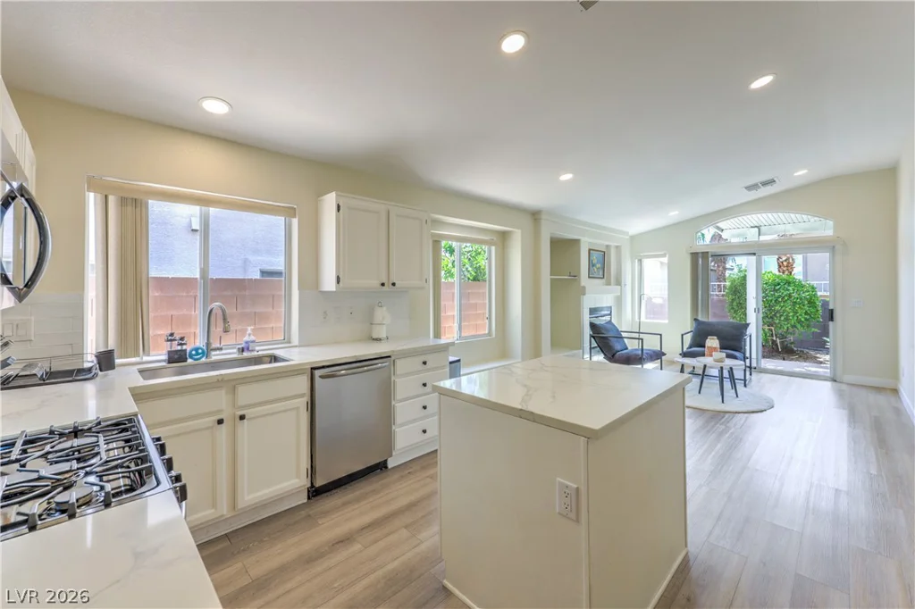 928 Autumn Royal, Las Vegas, NV 89144