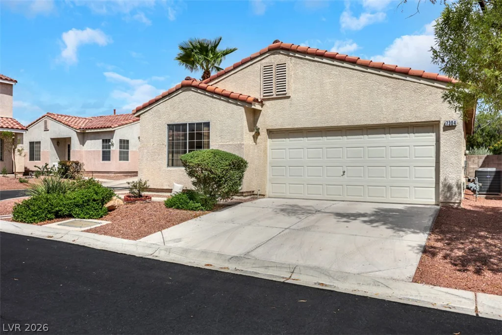 7304 Wandering Star, Las Vegas, NV 89131